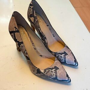 Snakeskin Patterned Women's Pumps